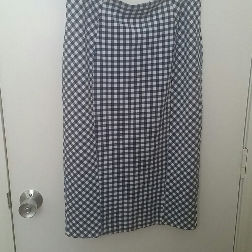 New York and Company skirt